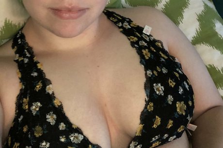 curvy xxx onlyfans free photos