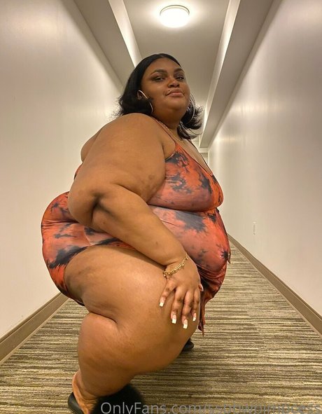 ssbbwpimpcess model hot pictures