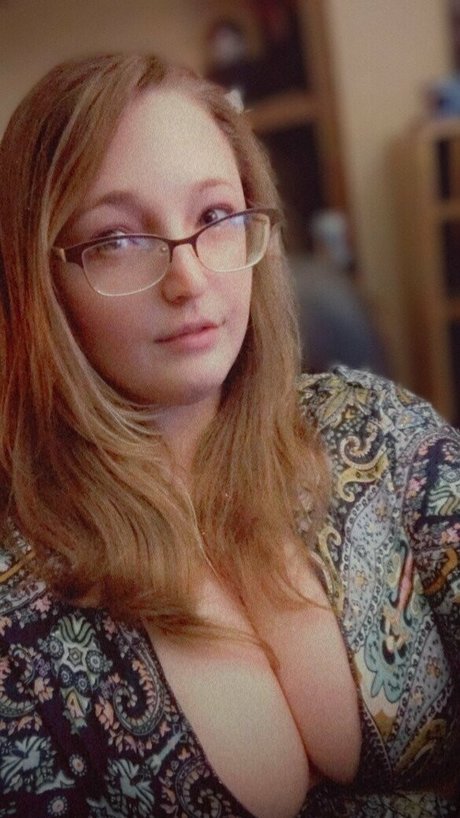 gurokitty pornstar naked photo