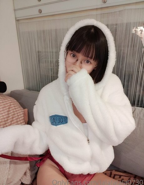 lesbian seduction onlyfans hot xxx img