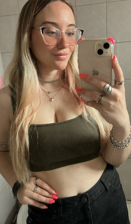 Princess Kenobi pornstar nude photos