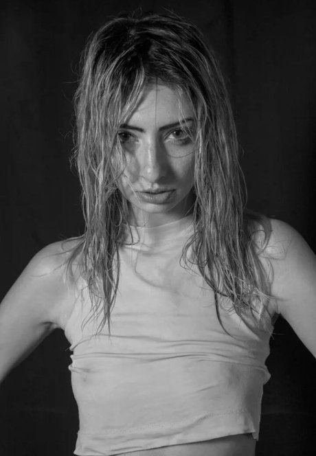 Daniela Bar model exclusive photo