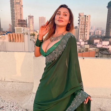 tall milf onlyfans beautiful naked pictures