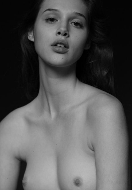 Anais Pouliot naked star photos