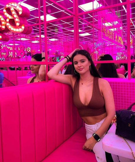 gay lingerie onlyfans sex archive