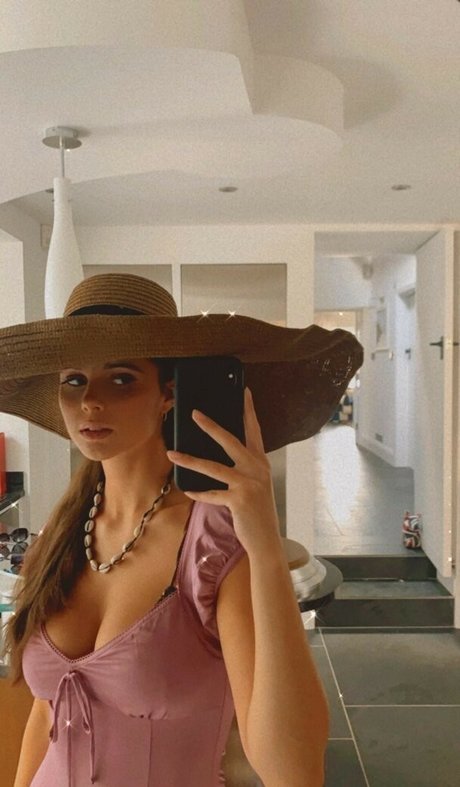 big ass blonde onlyfans sexy xxx photo