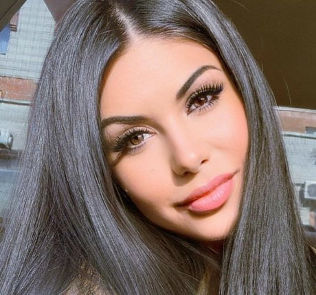 Audriana Hepburn xxx model gallery