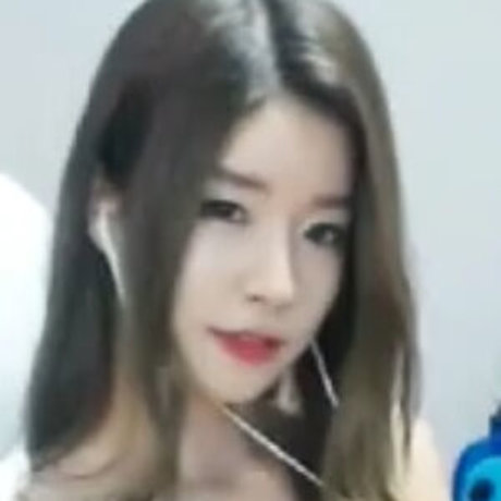 wannabe33 porn actress photo