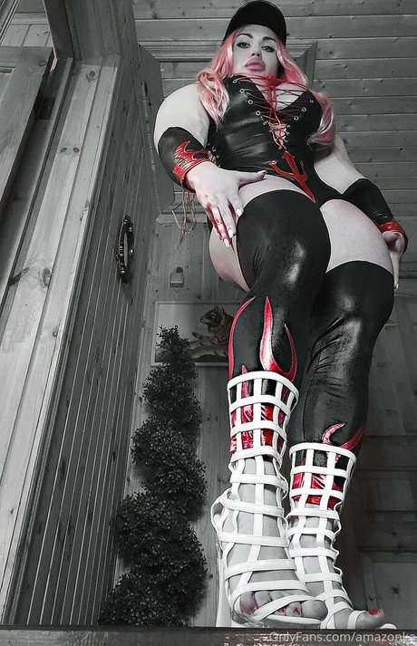 lactating onlyfans sexy nude gallery