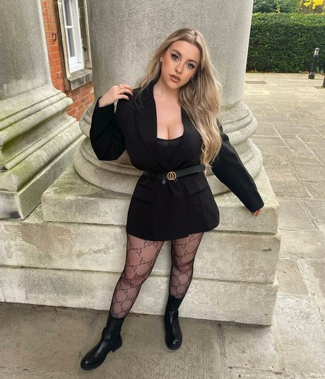 Amber R Brightman nudes star gallery