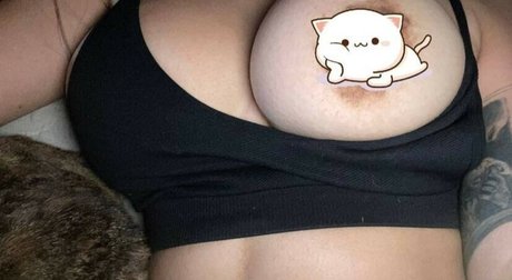 first time threesome onlyfans sexy nude pics