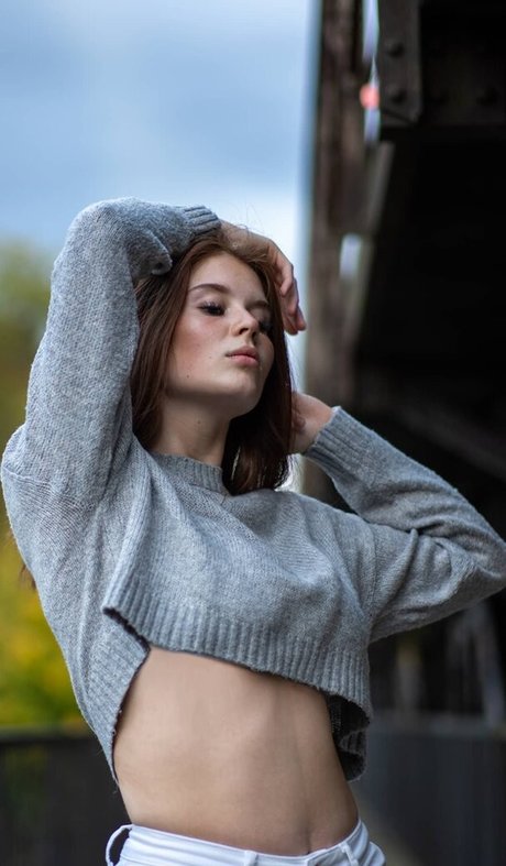 anoukjhn sex actress img