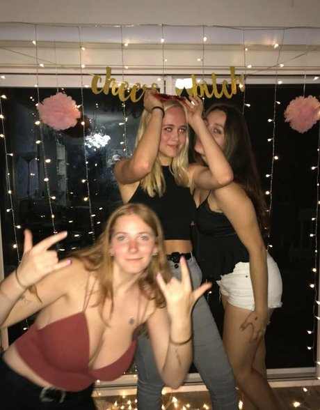 hairy pussy onlyfans top photos