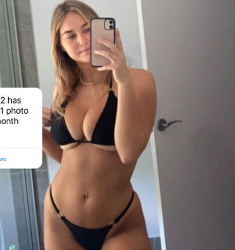 big pussy lips onlyfans free naked picture