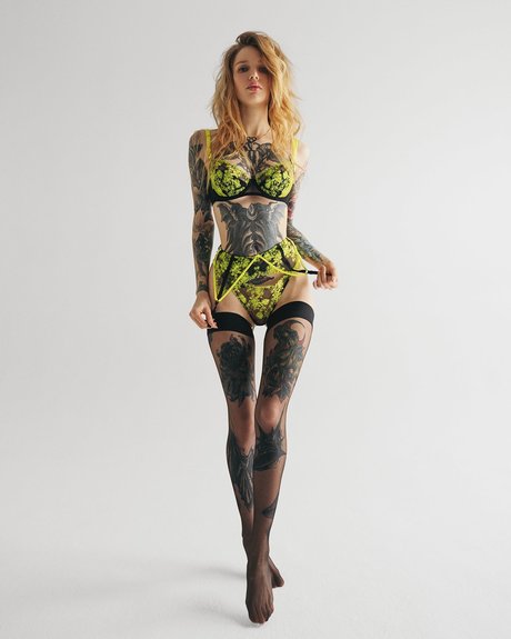 Real Red Fox model pretty photos