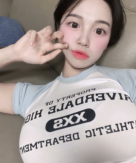 h___xee best pornstar pictures