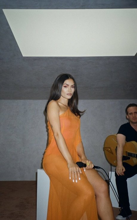 japanese ass onlyfans top pic