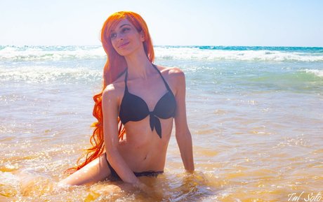 GoldBerry erotic star pictures