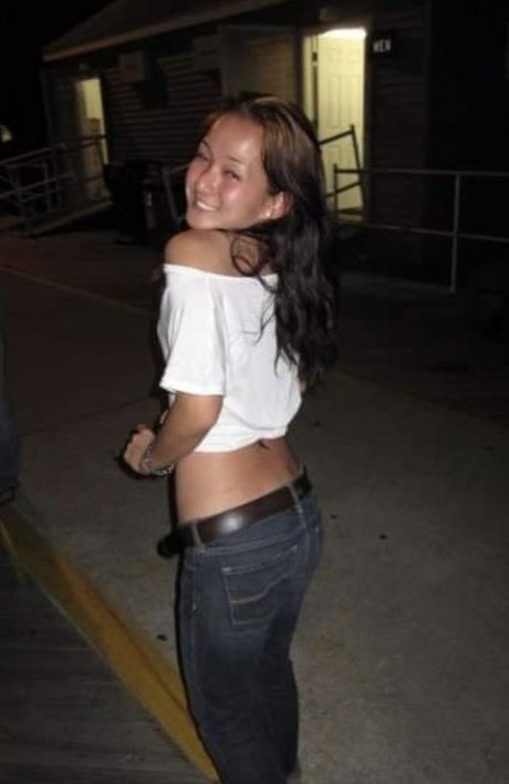 Reina Scully model art images