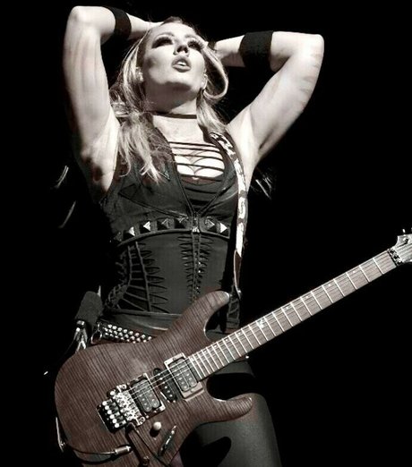 WomenMetal star hd archive