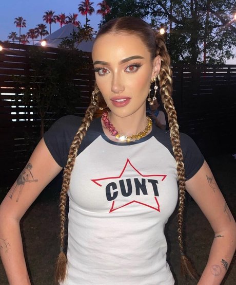 Olivia O Brien star best images