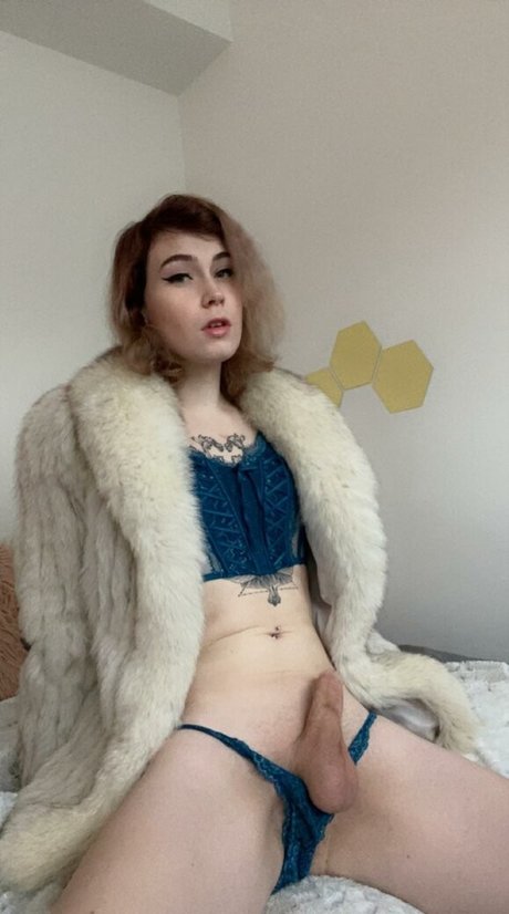 Elise Verona pornstar pretty pictures