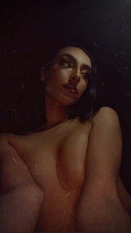 laydinaxx star exclusive photos