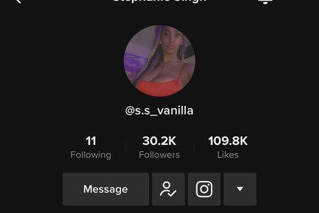 Stephanie Singh star nude picture