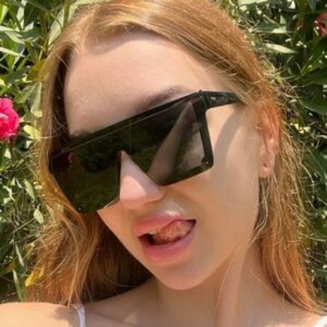 di tsm model sexy images