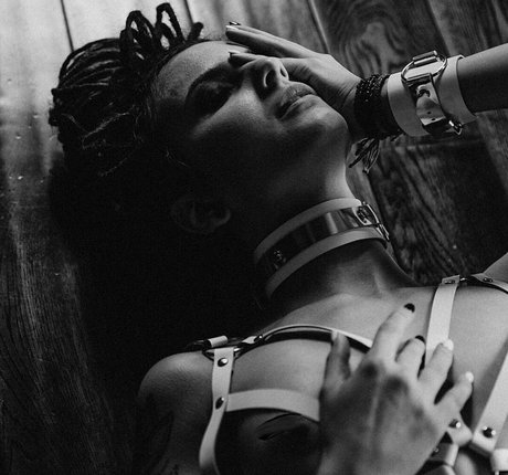 ksush plush_ sex model photo