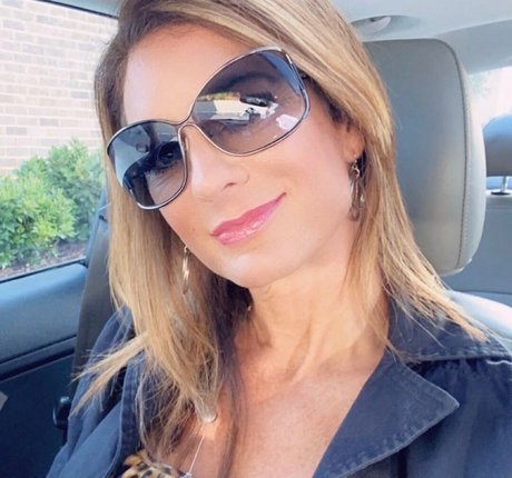 Hotwife Kim model nude archive