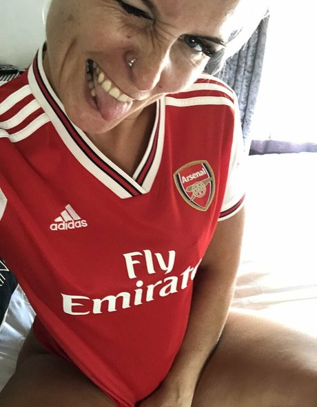 ukhotwife model sexy pics