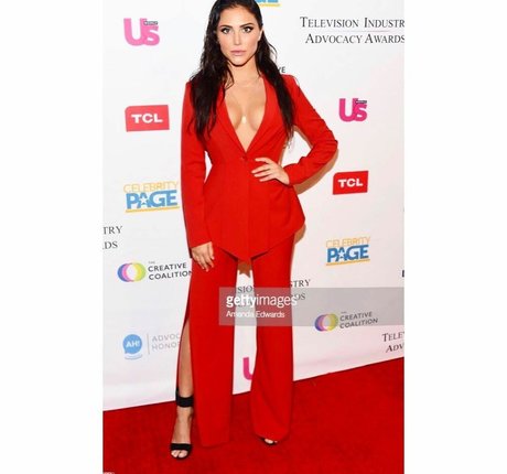 Cassie Scerbo pretty pornstar gallery