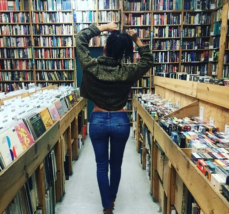 Cassie Scerbo high quality model image