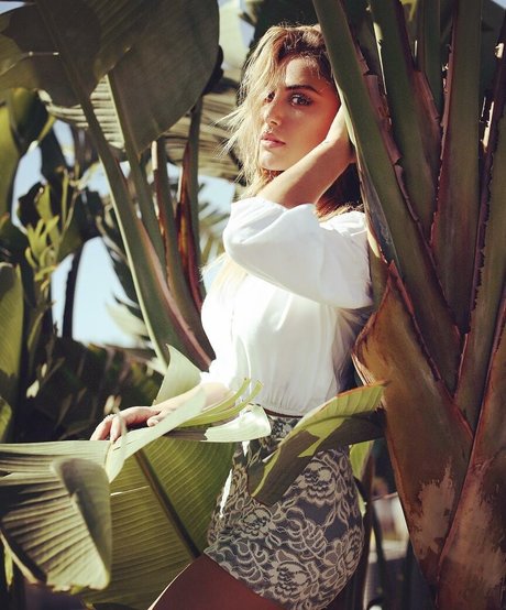 Cassie Scerbo model perfect photos