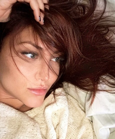 Cassie Scerbo pornstar exclusive picture