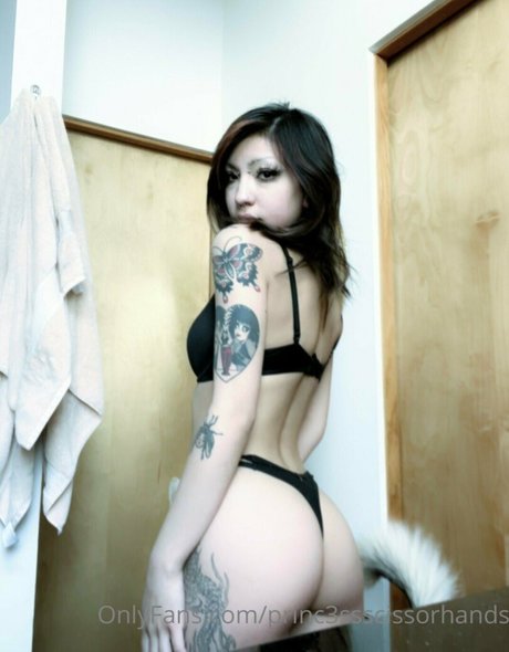 Princ3ssscissorhands exclusive model pic