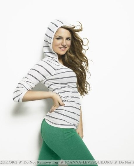 Joanna Jojo Levesque beautiful model image