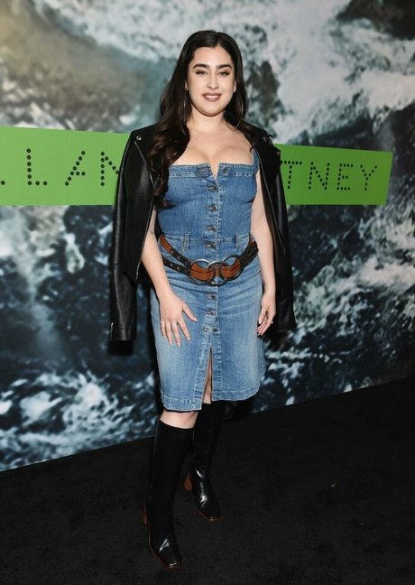 Lauren Jauregui star erotic images