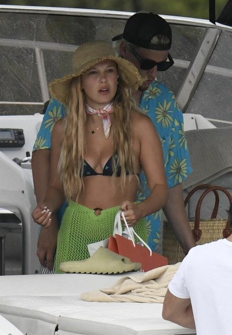 topless beach onlyfans erotic archive