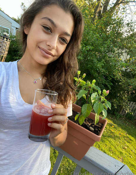 diydes erotic model gallery