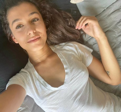 diydes nice model photo