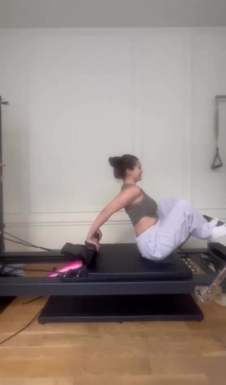 brunette ass onlyfans hd photo