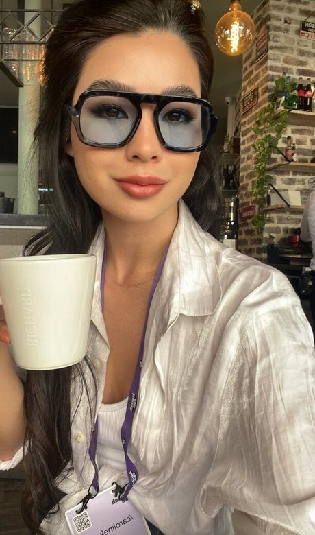 CarolineKwan model nudes img