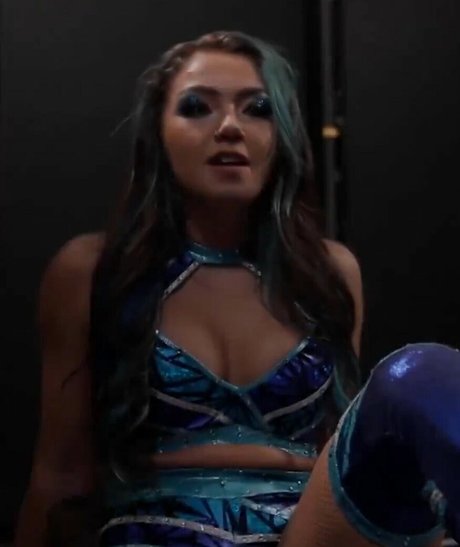 young asian onlyfans naked pics