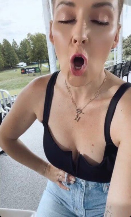 Renee Paquette hot pornstar photos