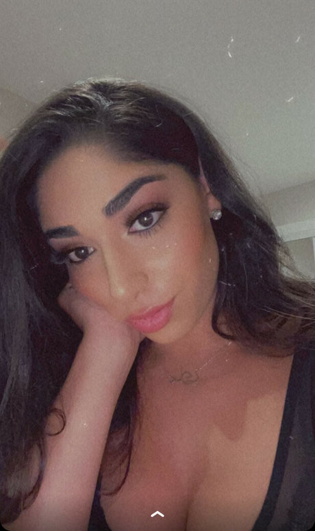 Mary Noura star sex pics