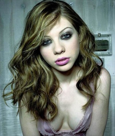 Michelle Trachtenberg pretty pornstar img