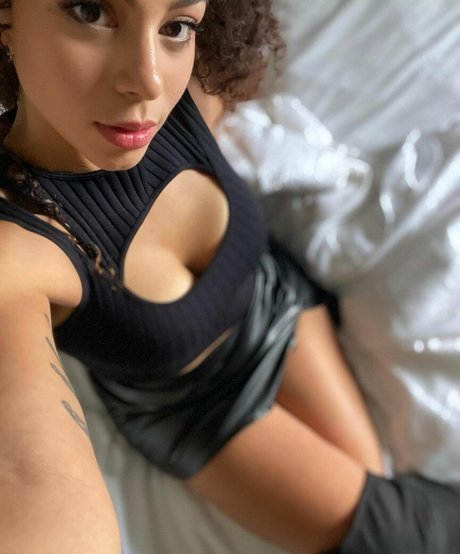 arab milf onlyfans pretty gallery