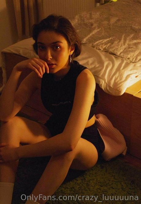 crazy luuuuuna hot star pics